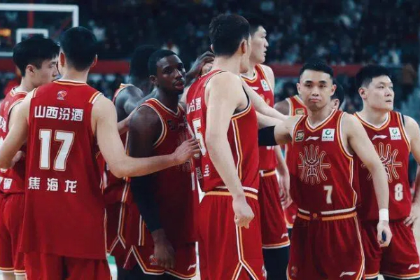 外援军备竞赛白热化：深圳补内线 山东锁第三援 山西连签双将