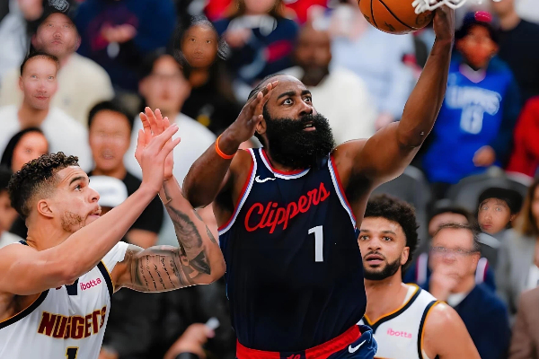 19 秒 9 分封神难救主！哈登 37+7+8 空砍，普理查德 8 记三分助绿军险胜