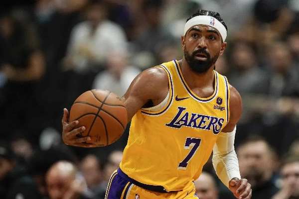  美媒力推4换1交易！两届冠军后卫重返湖人，回头草能否解燃眉之急？